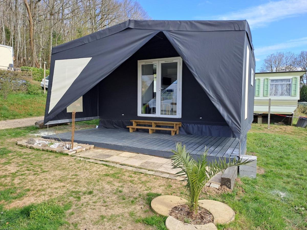 Camping Le Bois Jahan Brunelles Bagian luar foto