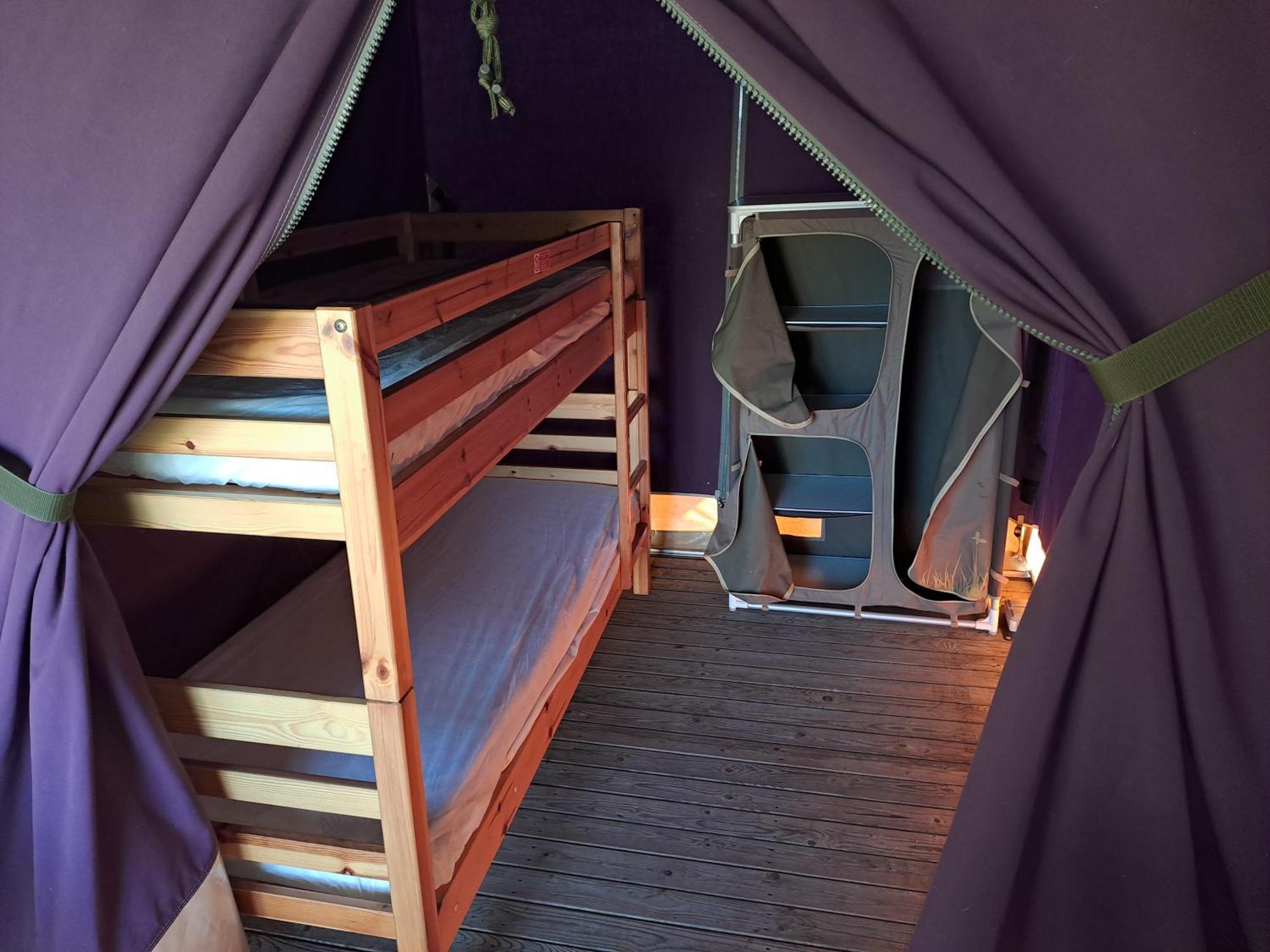 Camping Le Bois Jahan Brunelles Bagian luar foto