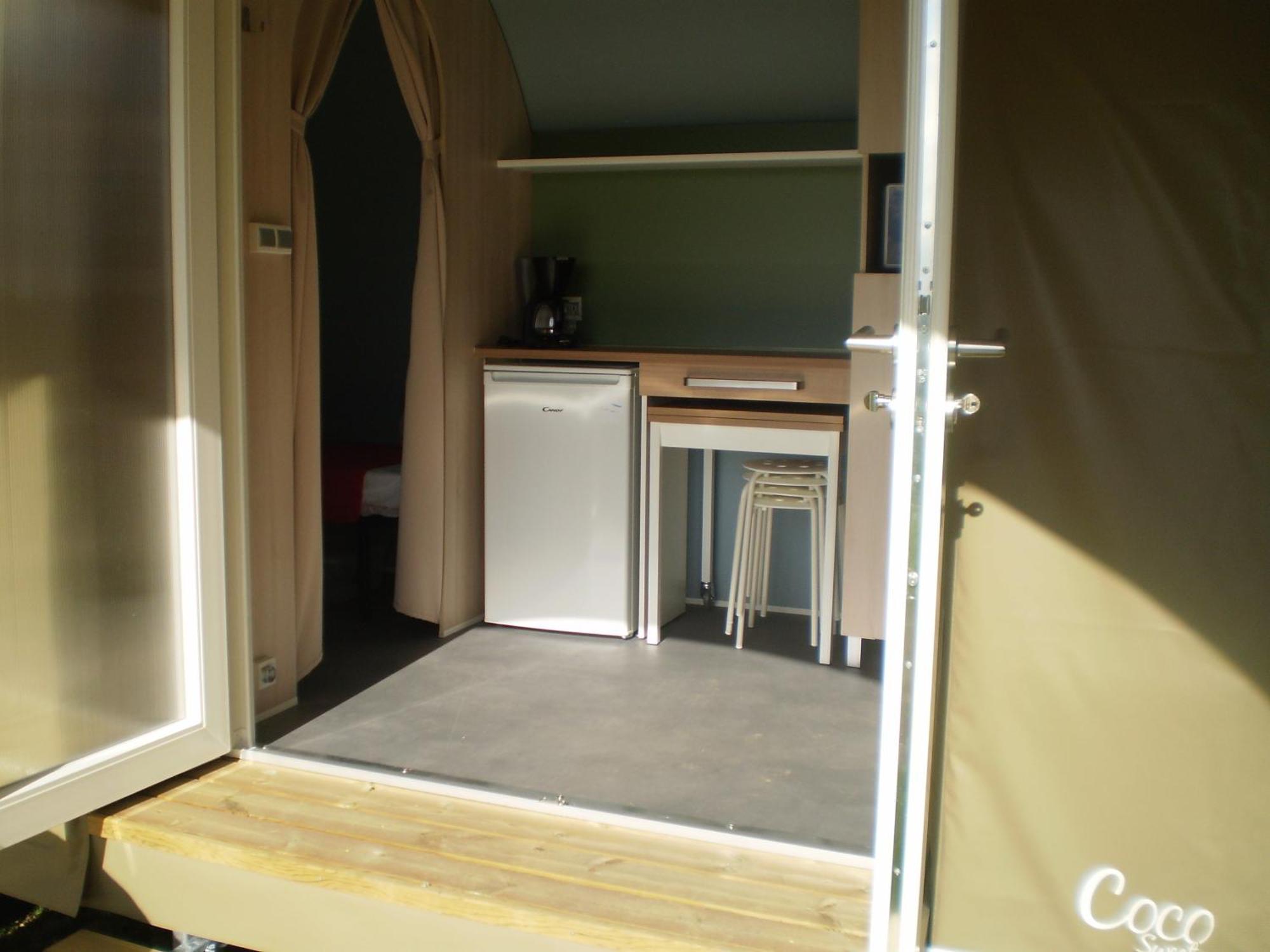 Camping Le Bois Jahan Brunelles Bagian luar foto