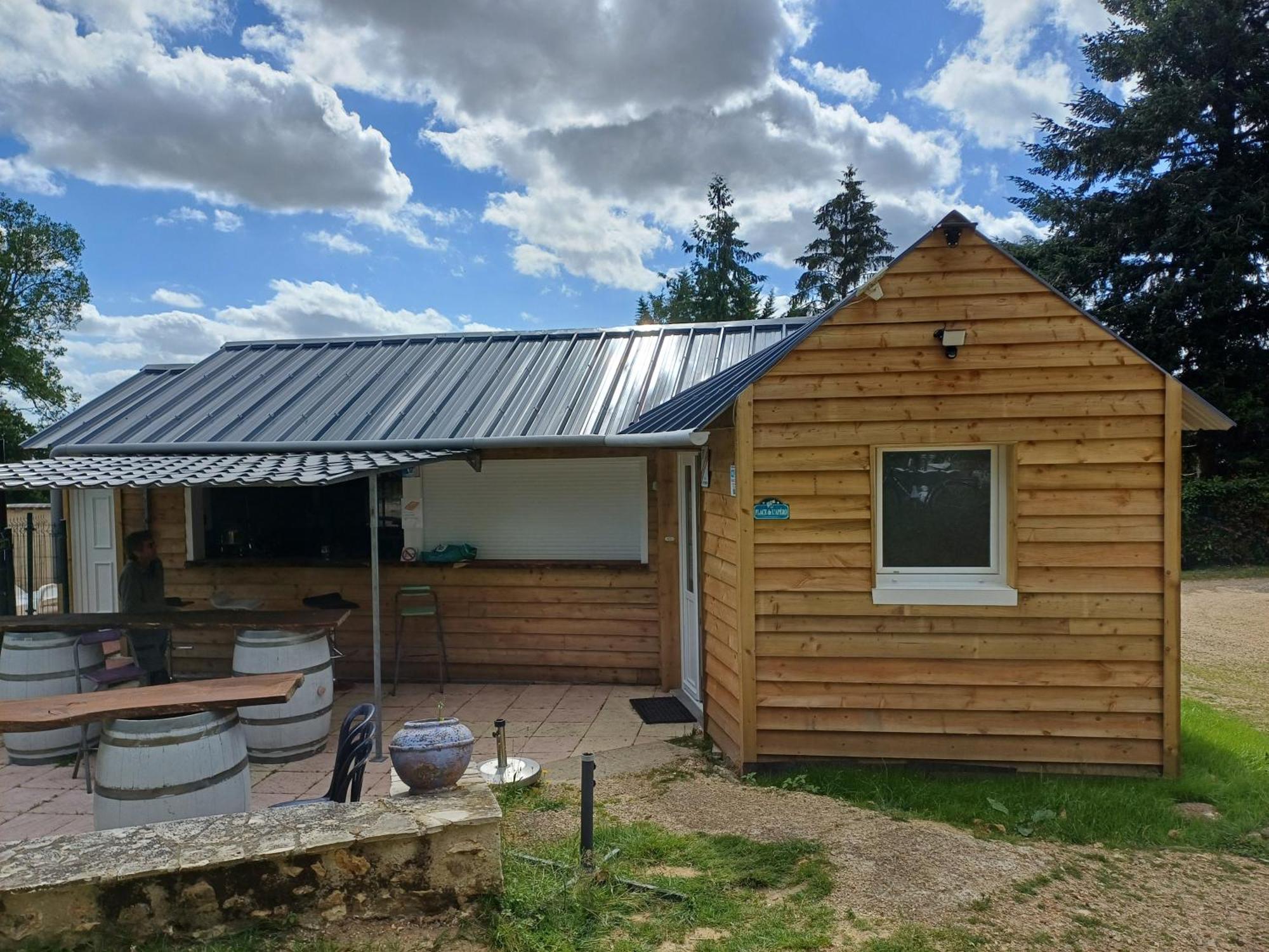 Camping Le Bois Jahan Brunelles Bagian luar foto