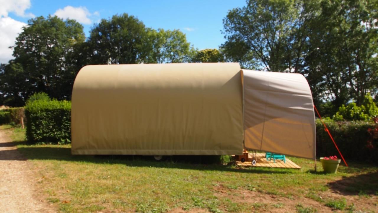 Camping Le Bois Jahan Brunelles Bagian luar foto