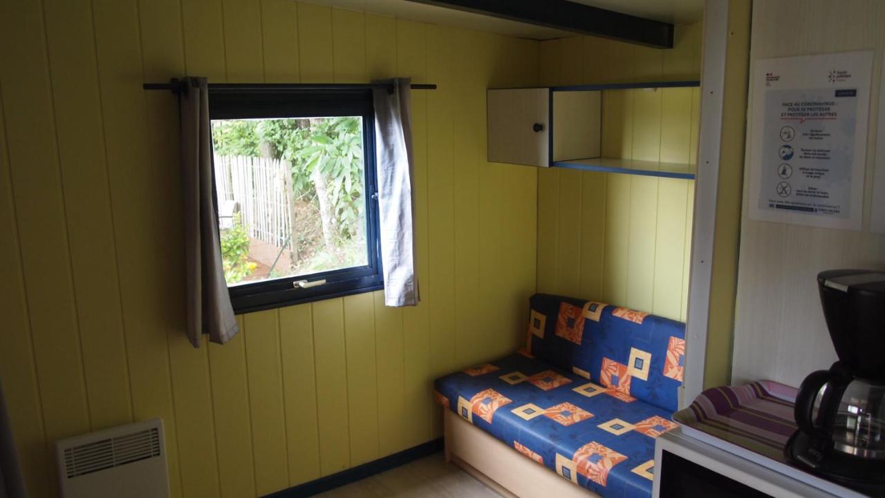 Camping Le Bois Jahan Brunelles Bagian luar foto